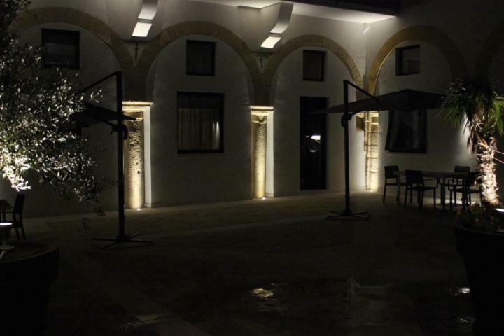 Chiostro Di S. Antonio Apartment Marsala Exterior foto